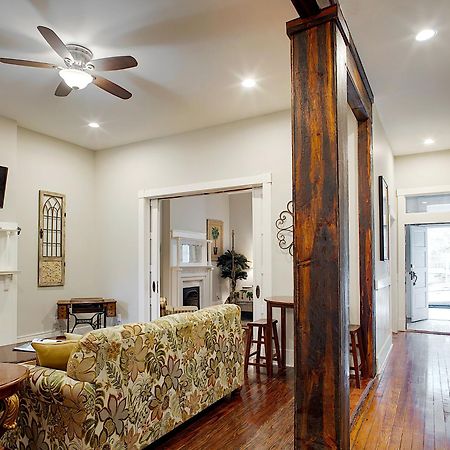 Newly Renovated Historic Savannah Townhome! Bagian luar foto
