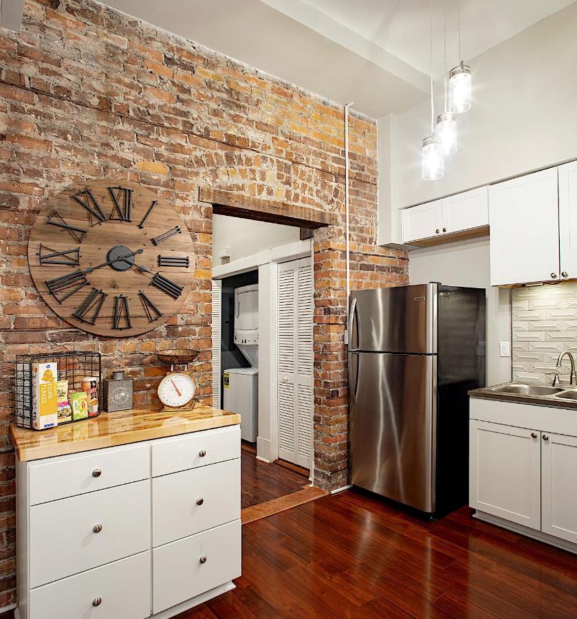 Newly Renovated Historic Savannah Townhome! Bagian luar foto