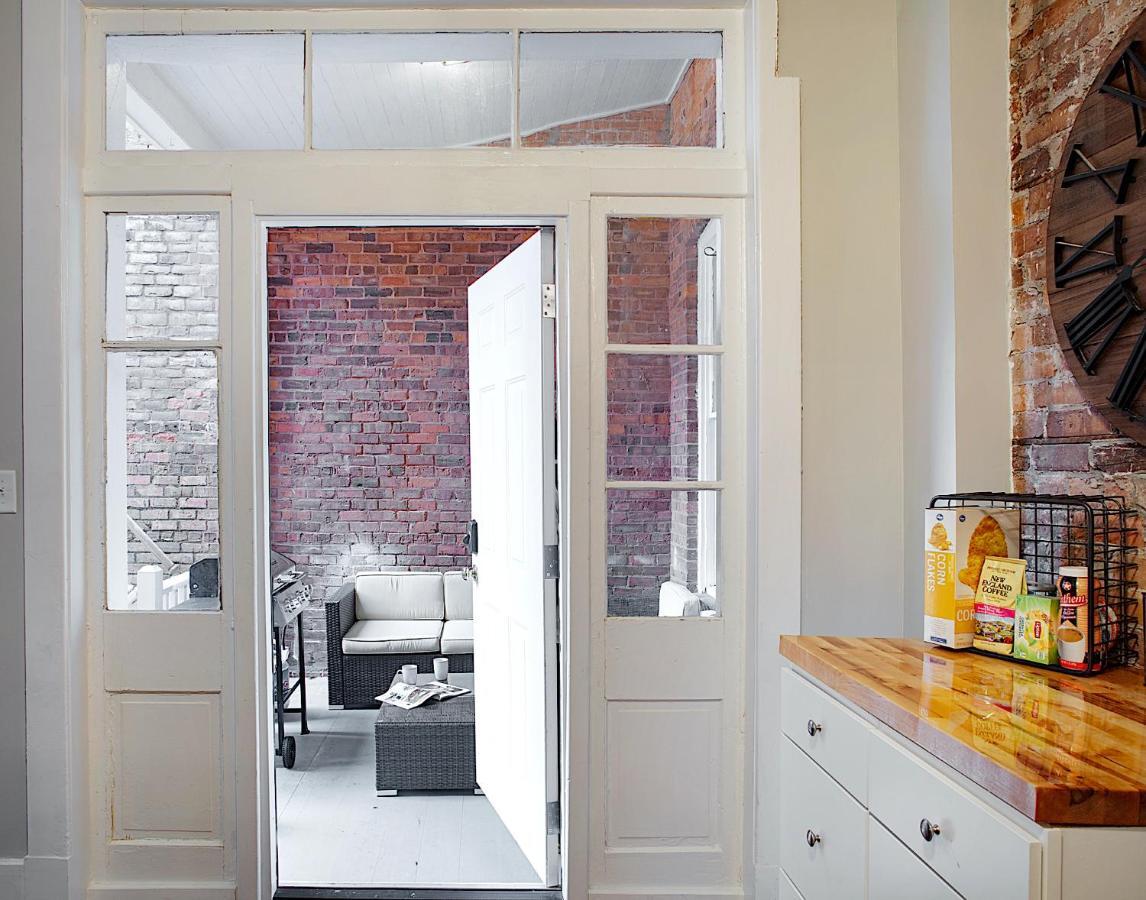 Newly Renovated Historic Savannah Townhome! Bagian luar foto