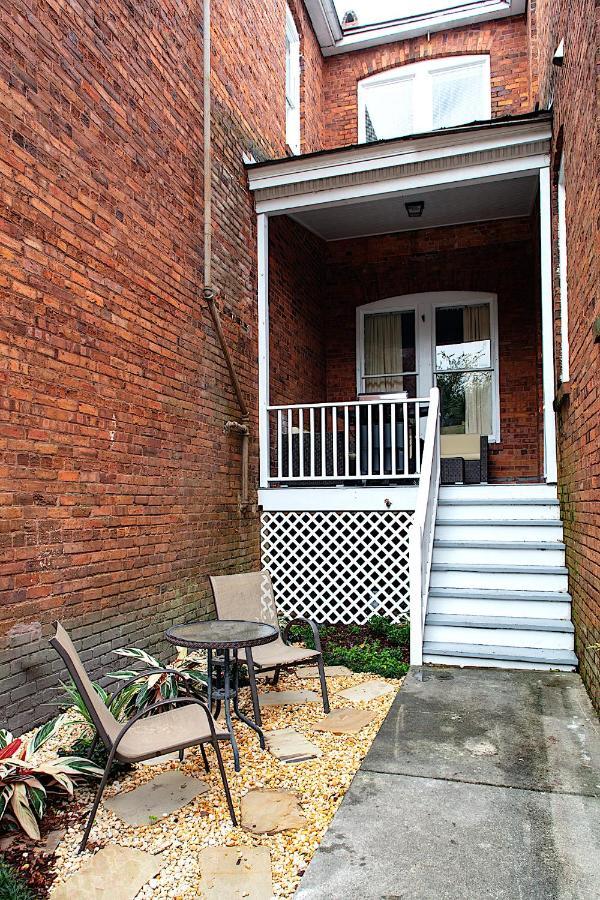 Newly Renovated Historic Savannah Townhome! Bagian luar foto