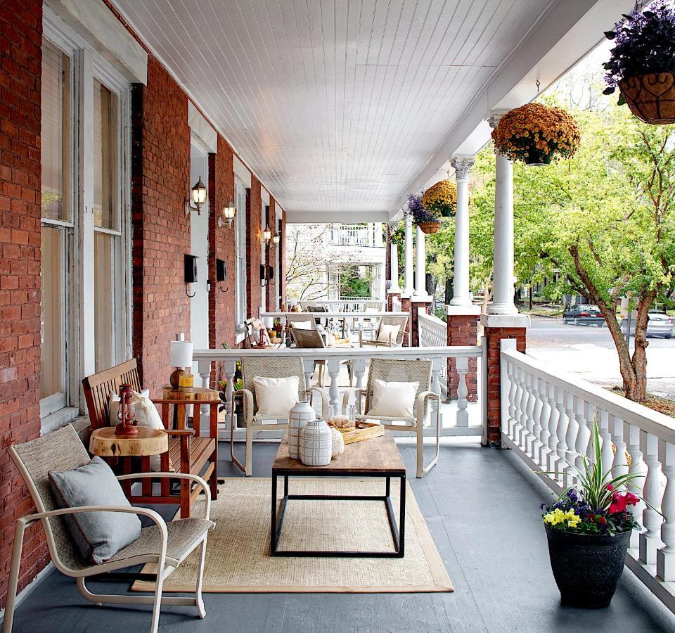 Newly Renovated Historic Savannah Townhome! Bagian luar foto